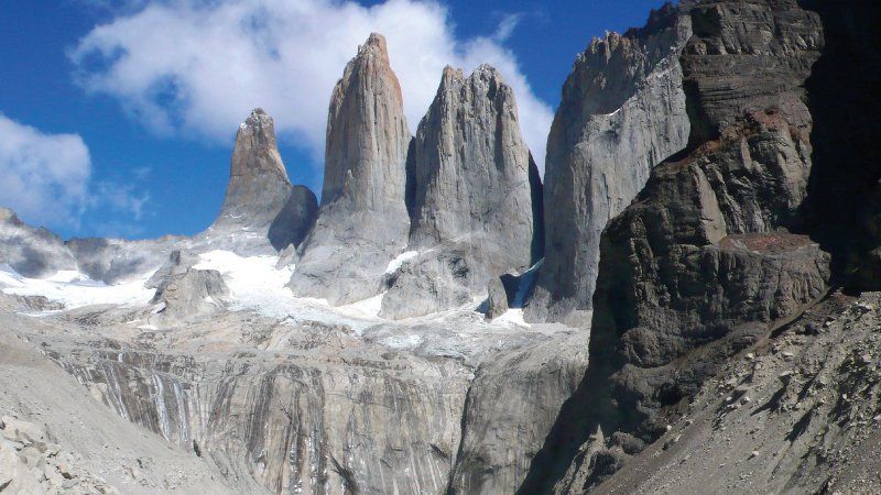 Torres del Paine - Torre Sur, Central, Norte y Peineta